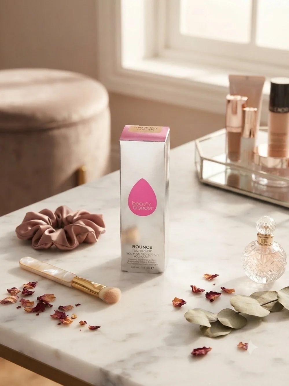 beautyblender Bounce Foundation - Pink and Silver Packaging